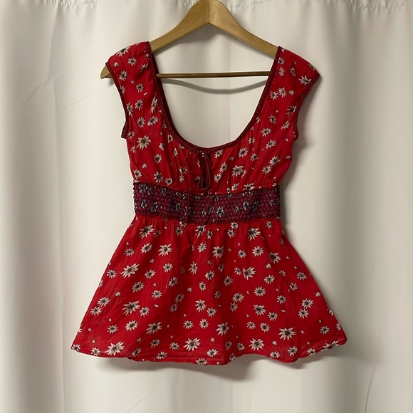 Free People Red Floral Top Sz 6 - Picture 1 of 3